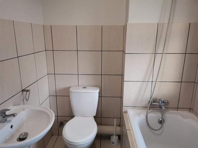2 Bedroom Property for Sale in Viking Village Western Cape